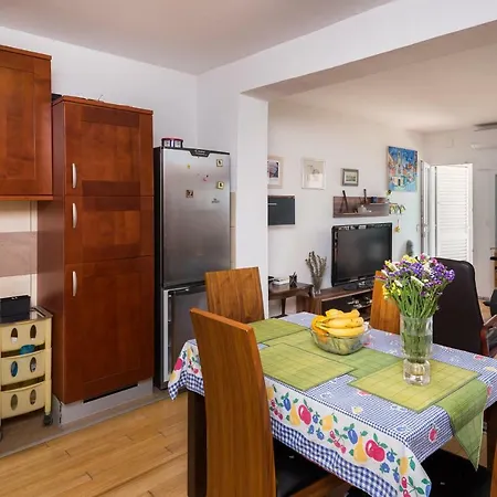 Goran Apartment Sumpetar